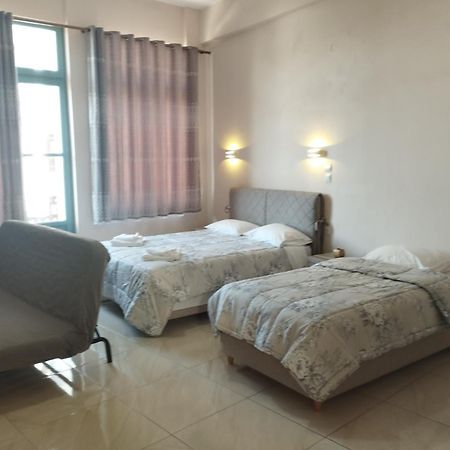 Στούντιο Στη Στοά Βαρβουτσή #1 Apartment Kalamata Ngoại thất bức ảnh