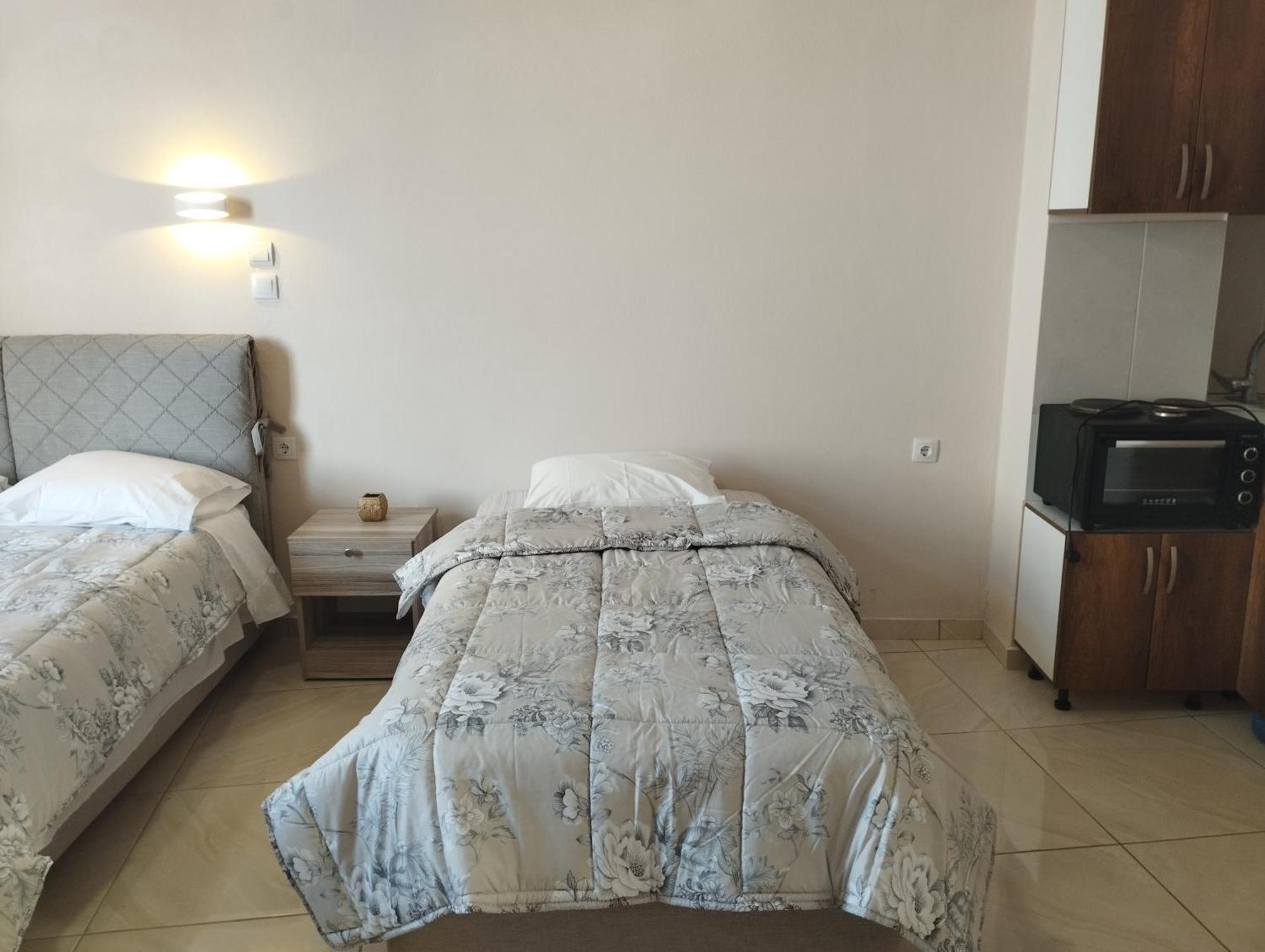 Στούντιο Στη Στοά Βαρβουτσή #1 Apartment Kalamata Ngoại thất bức ảnh